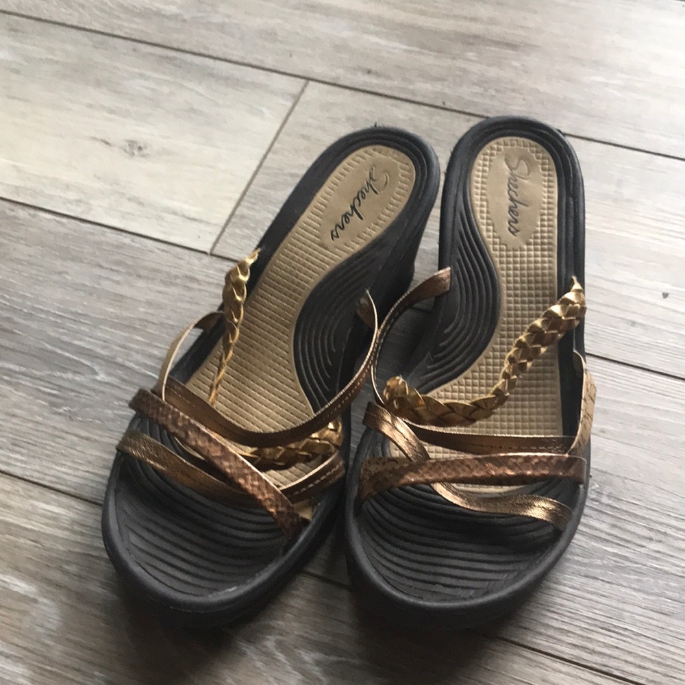 Metallic wedges by Skechers!  EUC size 8